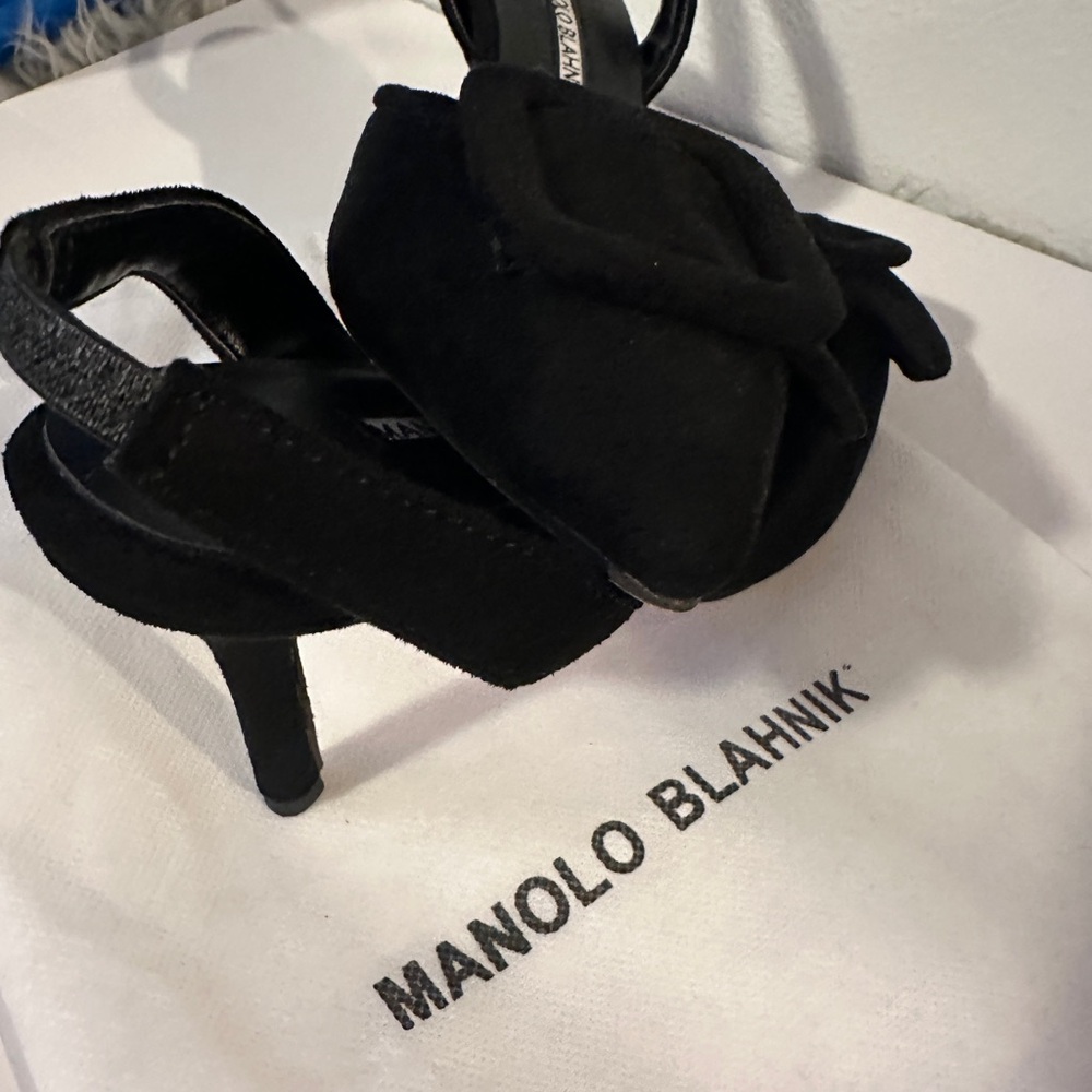 Manolo Blahnik Black Suede Slingback Pumps – Size 37 (Approx. US 7) - Picture 11 of 15